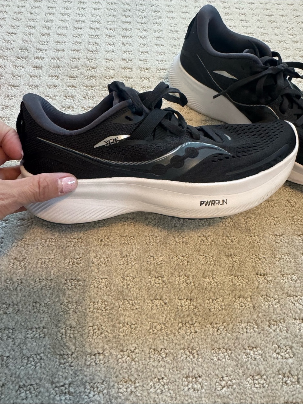 Saucony Women's Black and White PWRRUN Ride 15 Running Sneakers Size 7